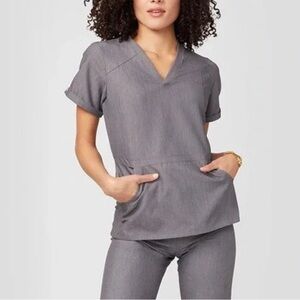 Figs scrub top
